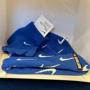 Nike Just Do It hat and gloves kid Set